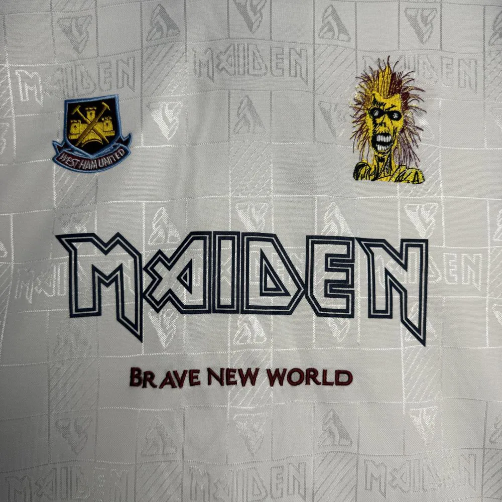 West Ham 1999 Retro West Ham United Football Shirt Away 1999 — 9