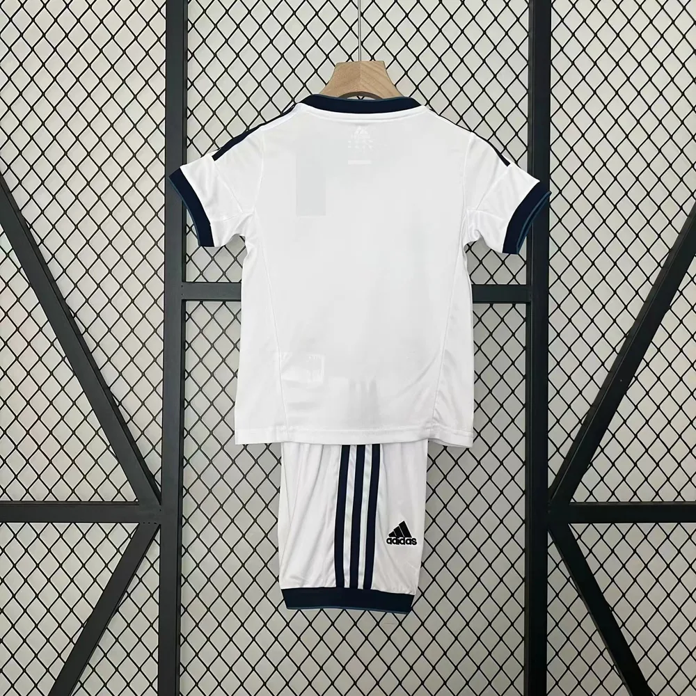 Real Madrid 2012/2013 Retro Real Madrid Home Football Shirt Kids Size 2012/2013 — 2