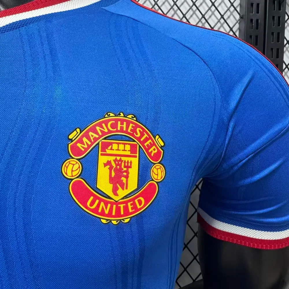 Manchester United 2026/2027 Versión jugador Manchester United Visitante Camiseta de fútbol 2026/27 — 7