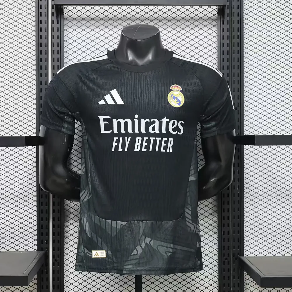 Real Madrid 2026/2027 Player Version Real Madrid Goalkeeper Black Football Shirt 2026/27