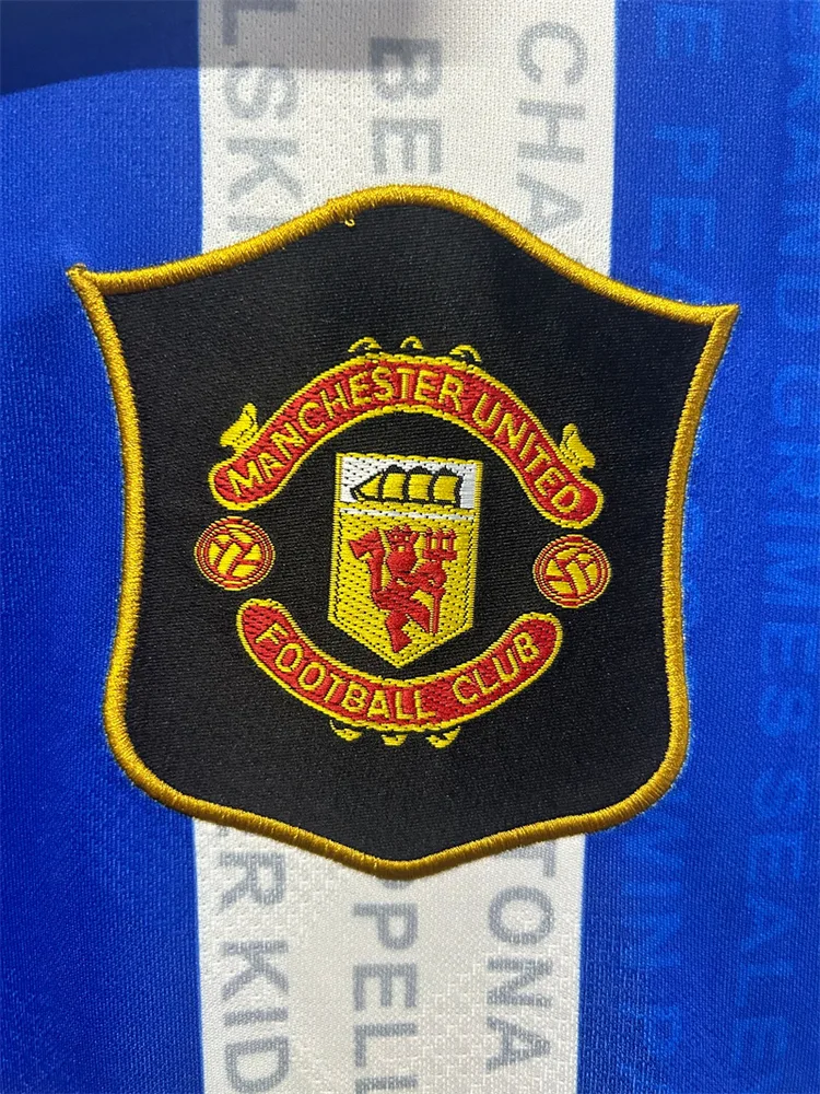 Manchester United 1994/1996 Retro Manchester United Third Away Football Shirt 1994/1996 — 4