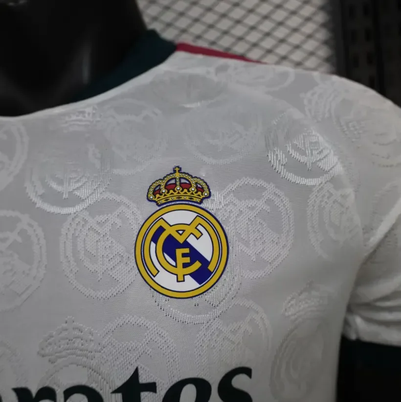 Real Madrid 2026/2027 Versión jugador Real Madrid Edición especial 04 Camiseta de fútbol 2026/27 — 5