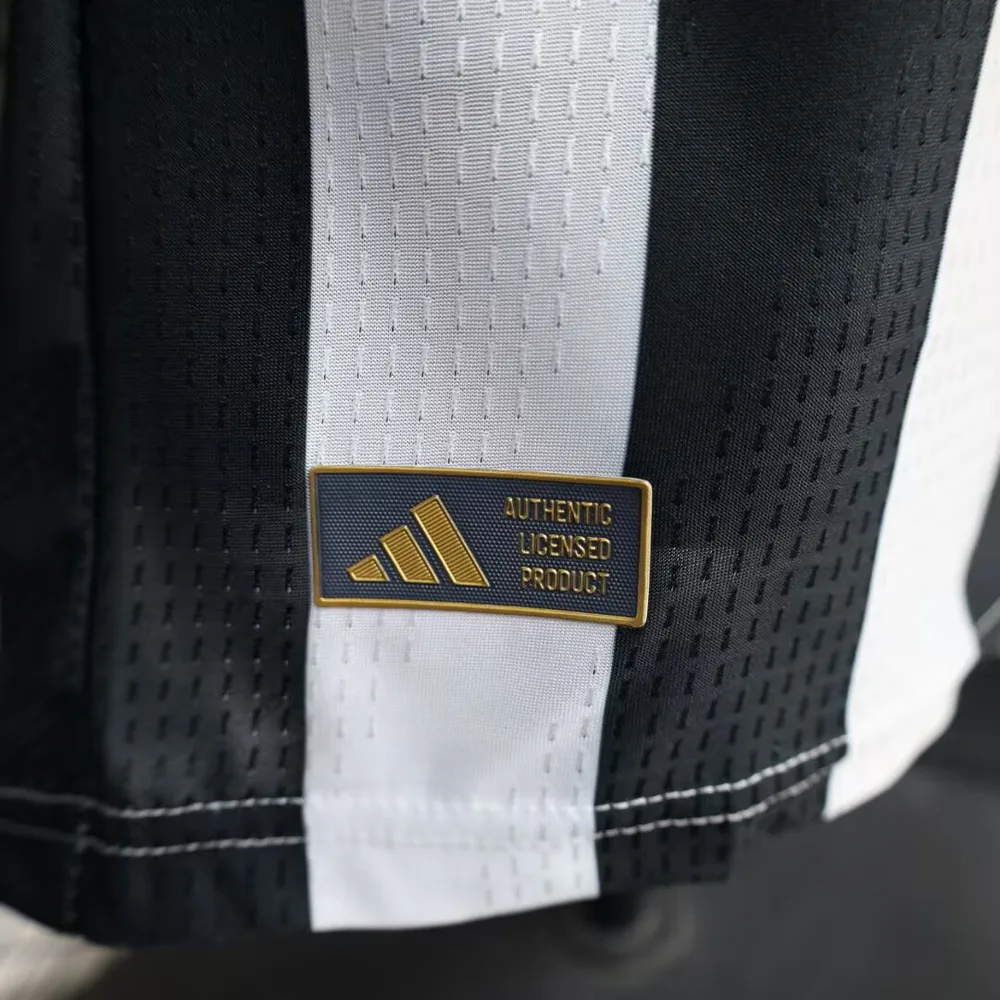 Juventus 2026/2027 Versión jugador Juventus Local Camiseta de fútbol 2026/27 — 8