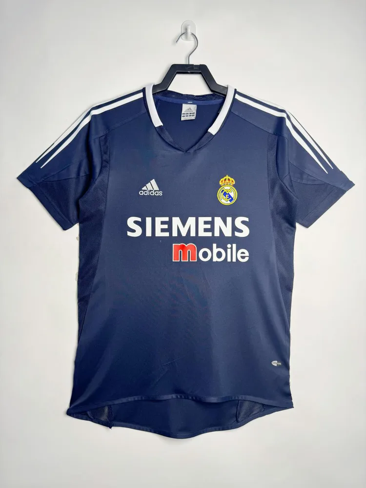Real Madrid 2004/2005 Retro Real Madrid Visitante Camiseta de fútbol 2004/2005