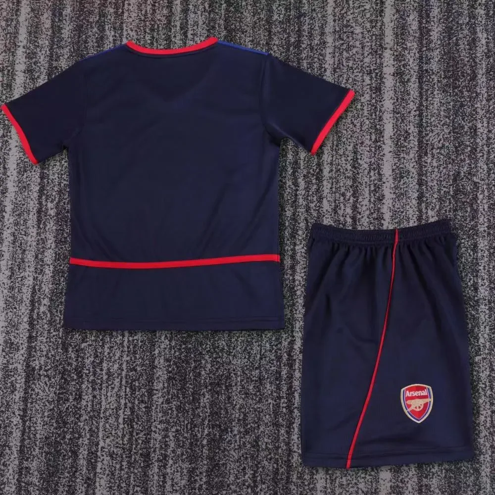 Arsenal 2002-2004 Retro Arsenal Away Football Shirt Kids Size 2002/2004 — 2
