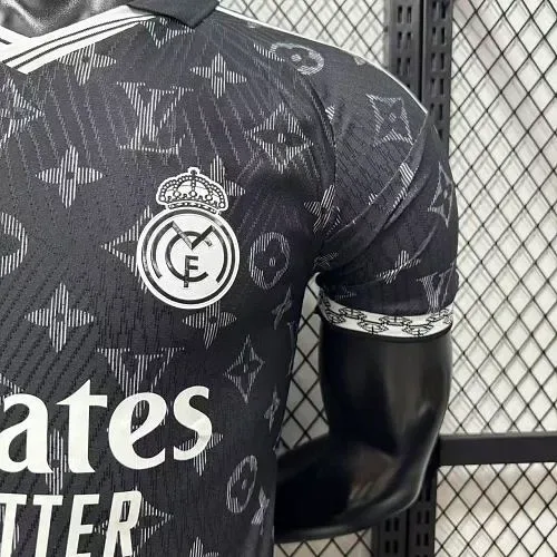 Real Madrid 2026/2027 Versión jugador Real Madrid Edición especial 07 Camiseta de fútbol 2026/27 — 7