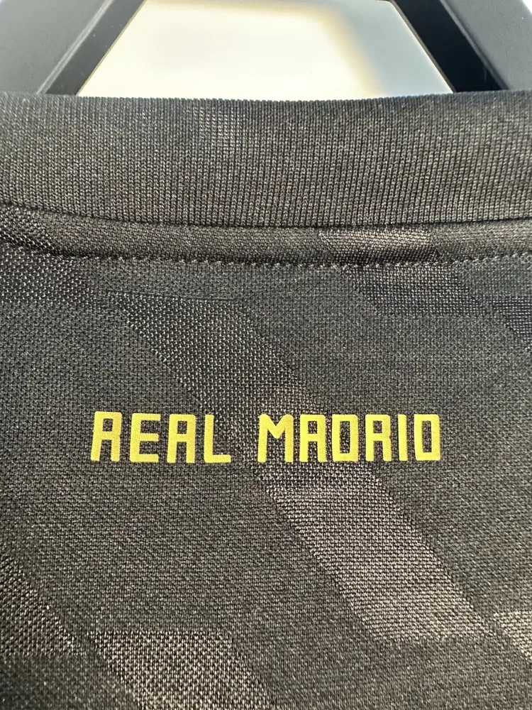 Real Madrid 2011/2012 Retro Long Sleeve Real Madrid Away Jersey 2011/2012 — 10