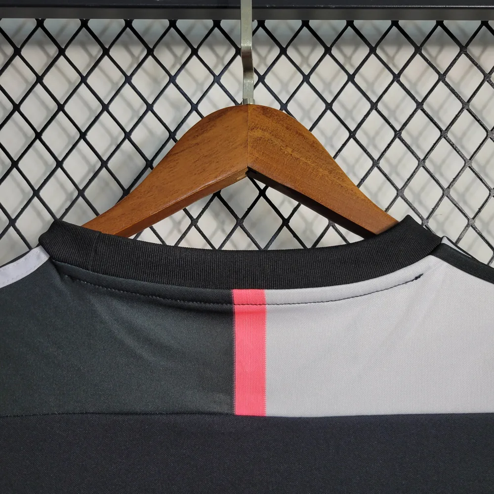 Juventus 2019/2020 Retro Juventus Football Shirt Home 2019/2020 — 7