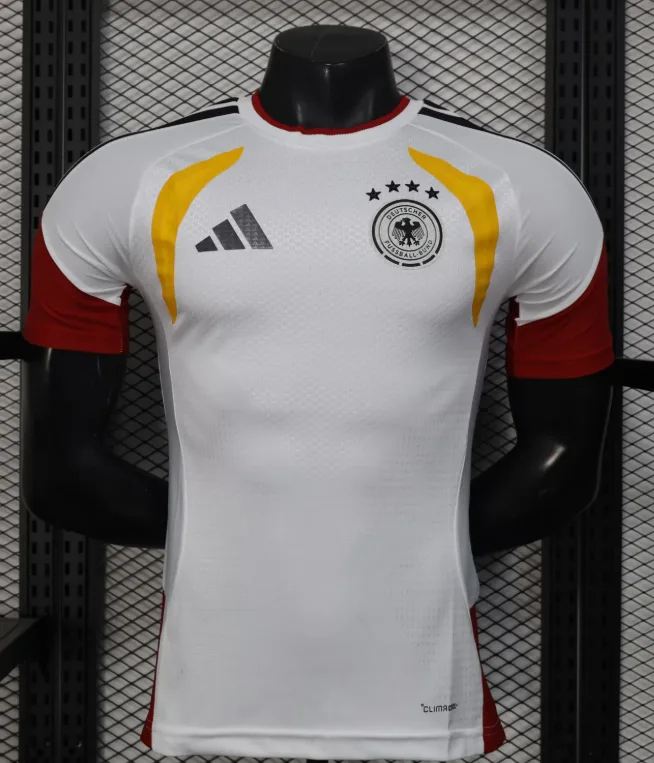 Germany 2026/2027 Versión jugador Germany Conjunto de entrenamiento White Camiseta de fútbol 2026/27