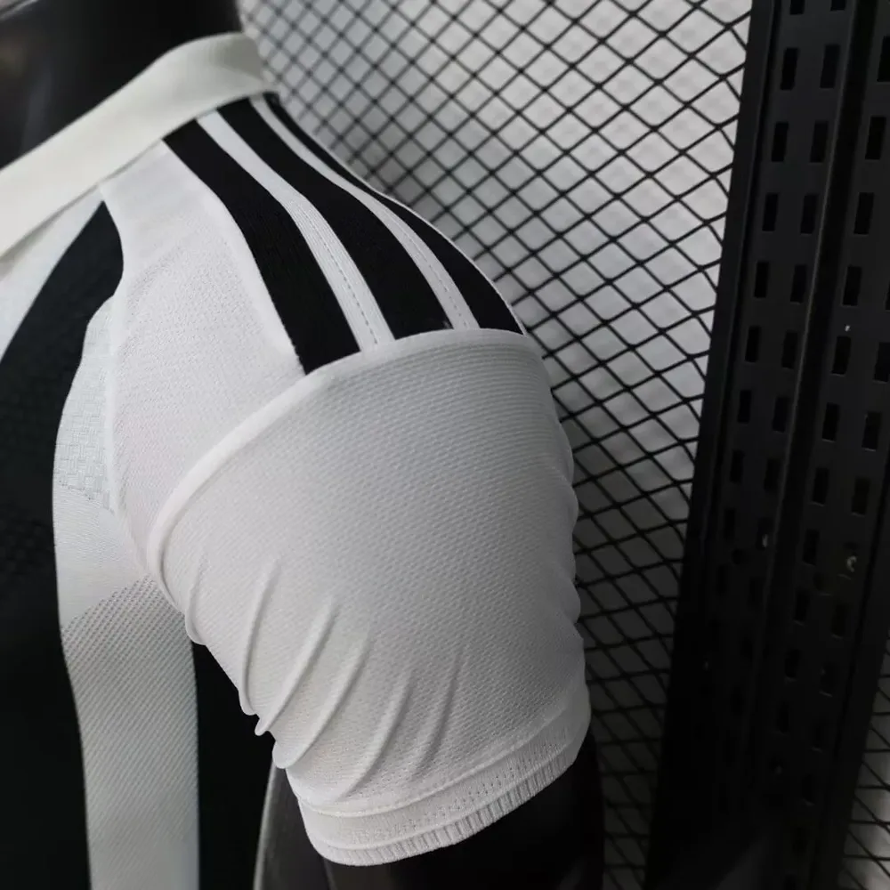 Juventus 2026/2027 Versión jugador Juventus Local Camiseta de fútbol 2026/27 — 7