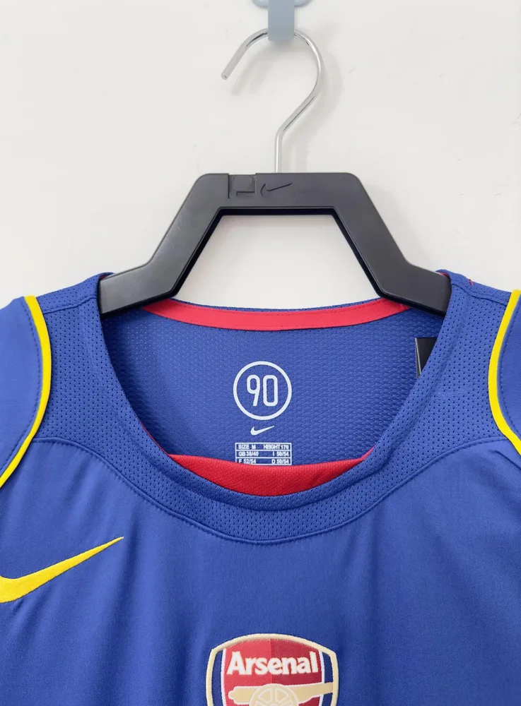 Arsenal 2004/2005 Retro Arsenal Away Football Shirt 2004/2005 — 3