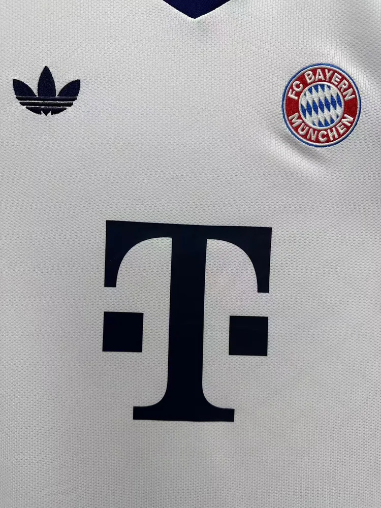 Bayern Munich 2026/2027 Bayern Munich Visitante Camiseta de fútbol 2026/27 — 4