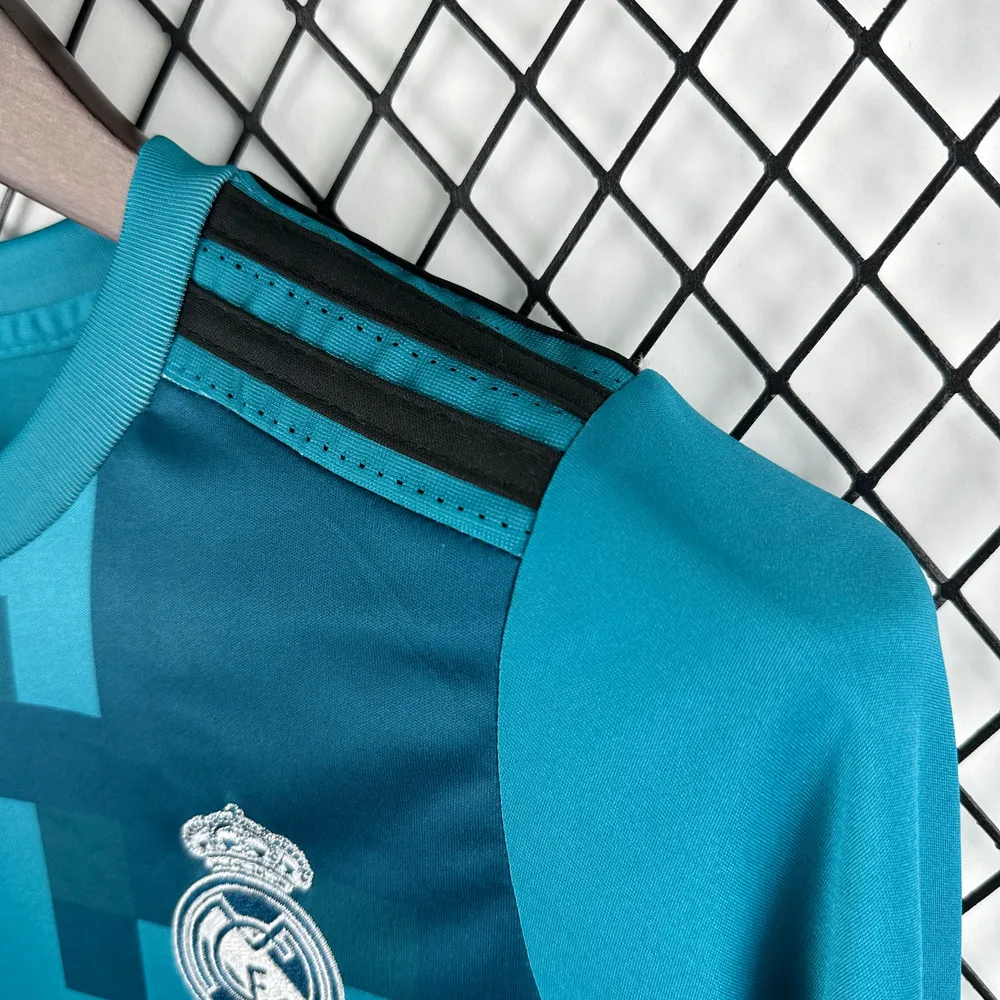 Real Madrid 2017/2018 Retro Long Sleeve Real Madrid Third Away Football Shirt Kids Size 2017/2018 — 6
