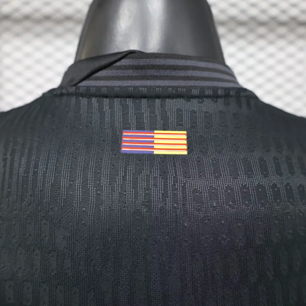 Barcelona 2026/2027 Versión jugador Barcelona Edición especial Black Camiseta de fútbol 2026/27 — 4