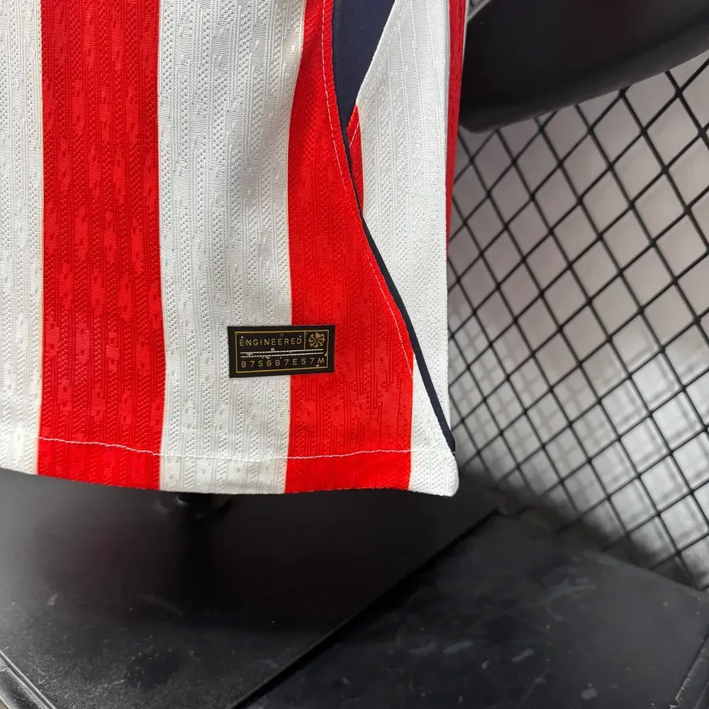 Chivas 2026/2027 Player Version Chivas Home Football Jersey 2026/27 — 10