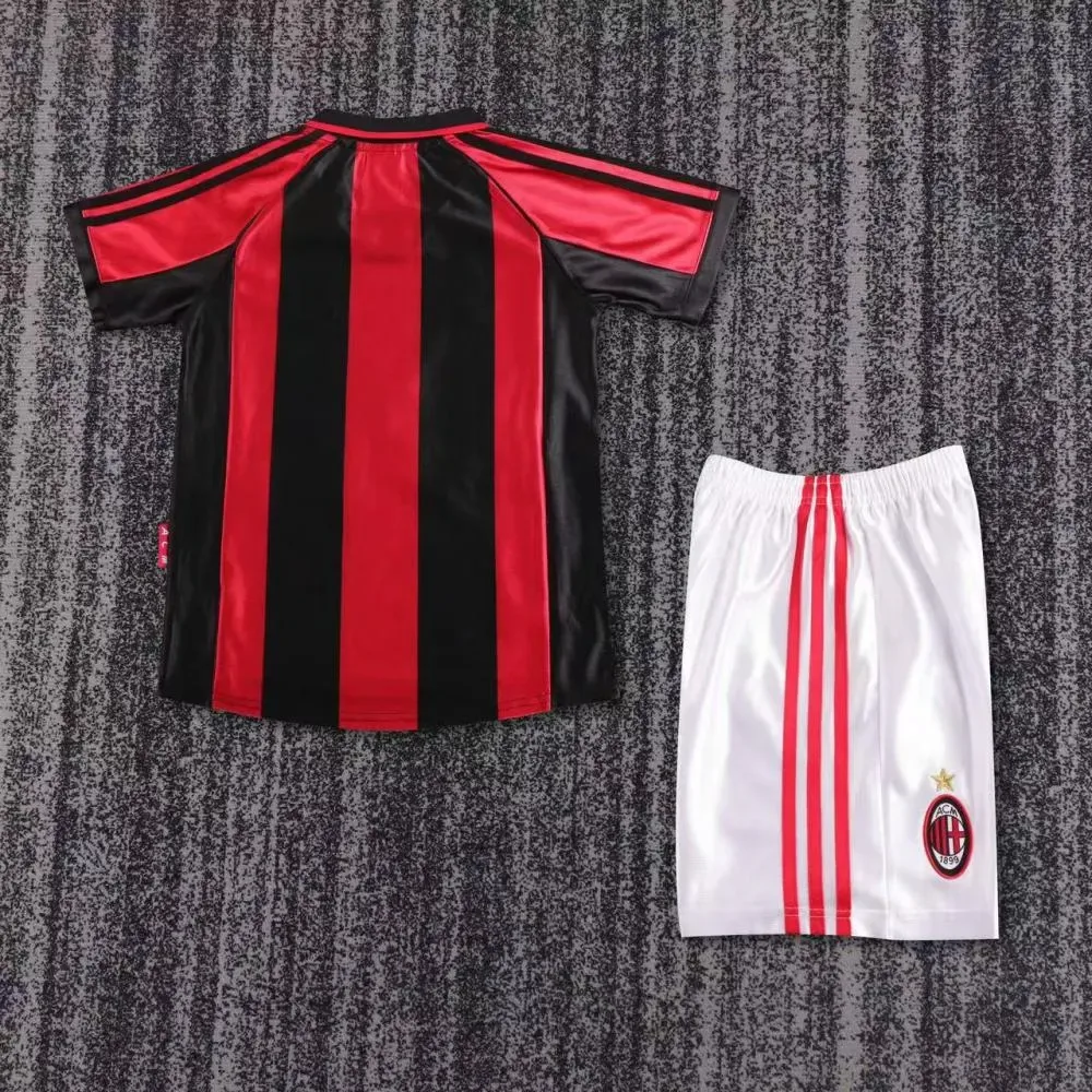 AC Milan 1998-1999 Retro AC Milan Home Football Shirt Kids Size 1998/1999 — 2