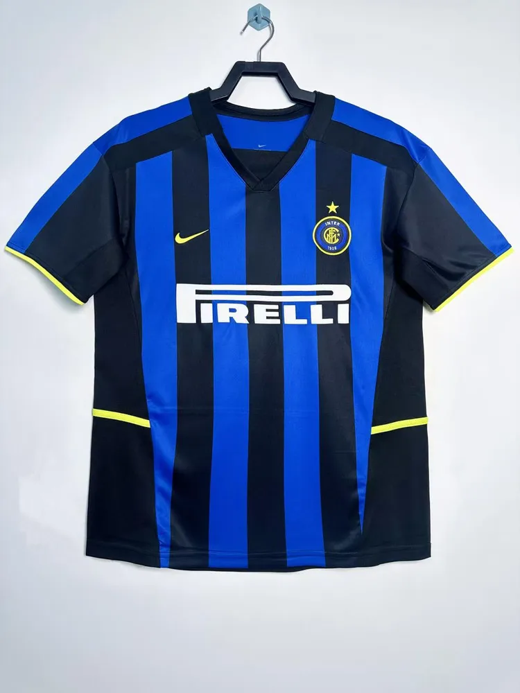 Inter Milan 2002/2003 Retro Inter Milan Local Camiseta de fútbol 2002/2003