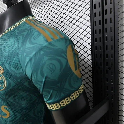 Real Madrid 2026/2027 Versión jugador Real Madrid Edición especial Green Camiseta de fútbol 2026/27 — 7