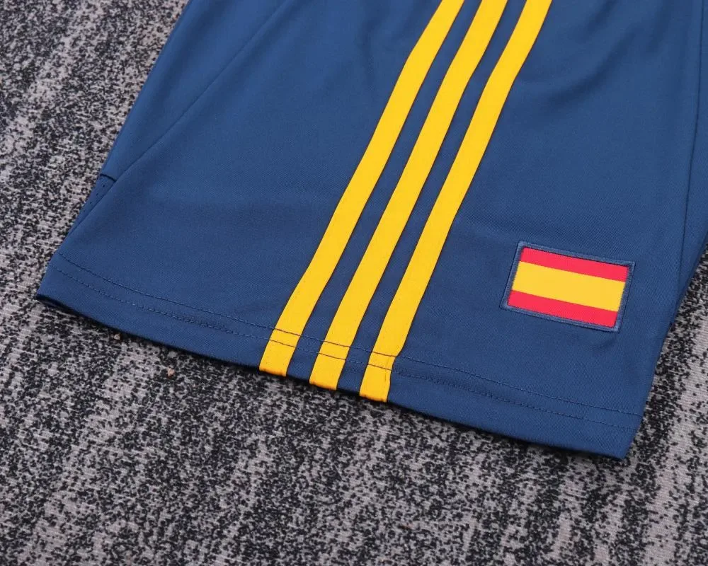 Spain 2012 Retro Spain Home Football Shirt Kids Size 2012 — 12