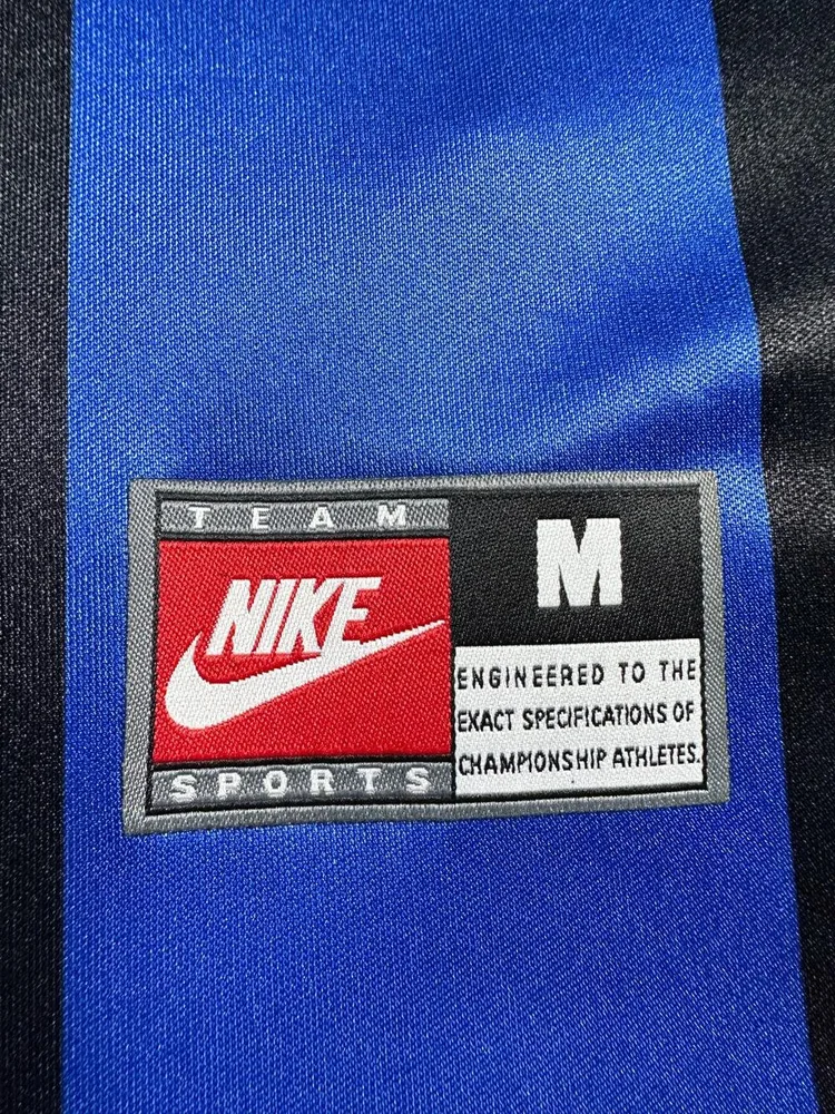 Inter Milan 1999-2000 Retro Inter Milan Home Football Jersey 1999/2000 — 9