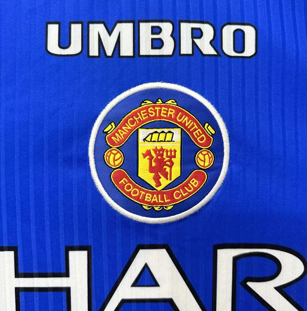 Manchester United 1996/1998 Retro Manchester United Third Away Football Shirt 1996/1998 — 7