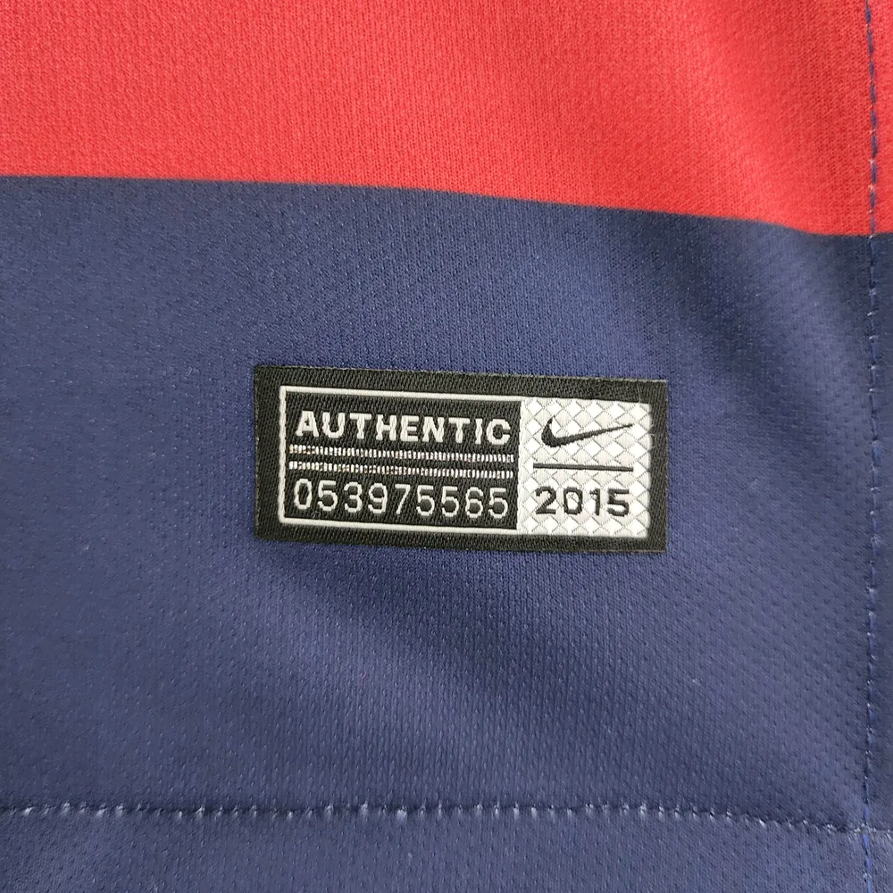 Barcelona 2015/2016 Retro Barcelona Football Shirt Home 2015/2016 — 11