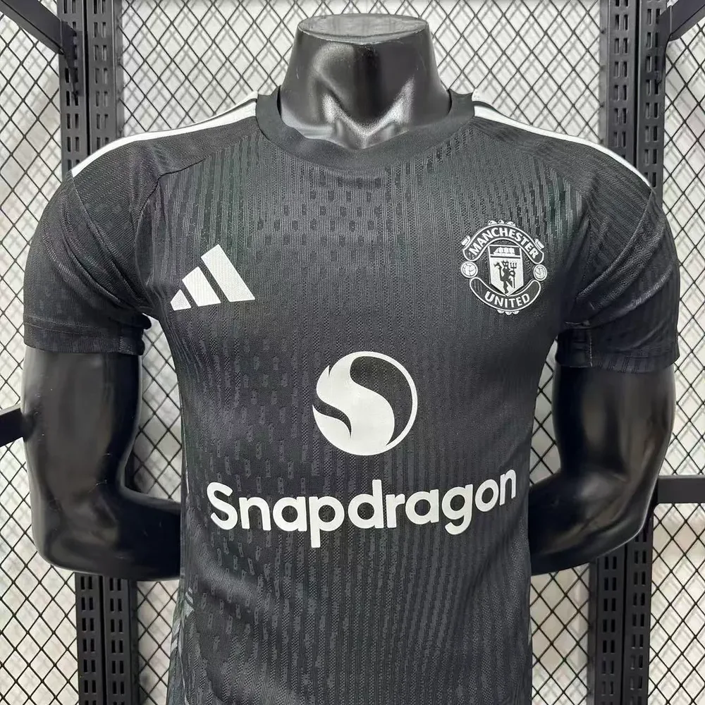 Manchester United 2026/2027 Player Version Manchester United Goalkeeper Football Jersey 2026/27 — 5