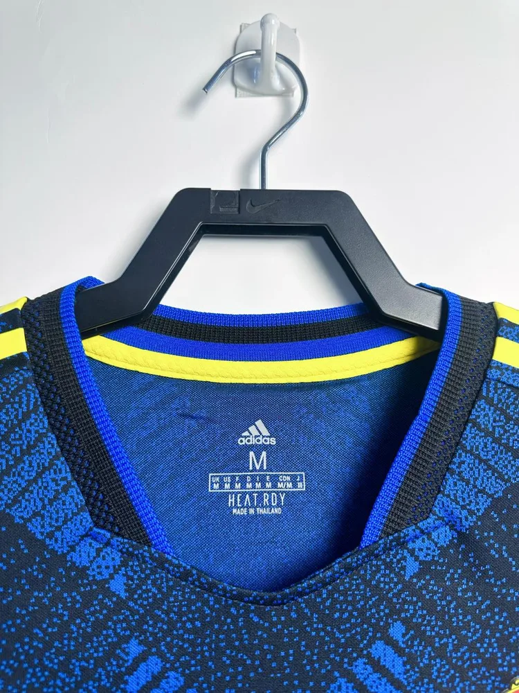 Manchester United 2021-2022 Retro Manchester United Third Away Football Shirt 2021/2022 — 3