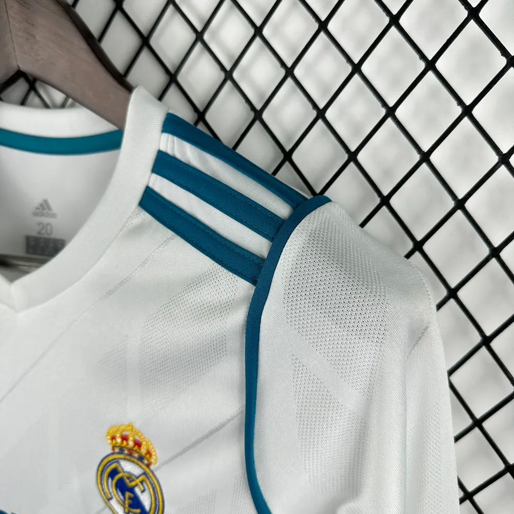 Real Madrid 2017/2018 Retro Long Sleeve Real Madrid Home Football Shirt Kids Size 2017/2018 — 6