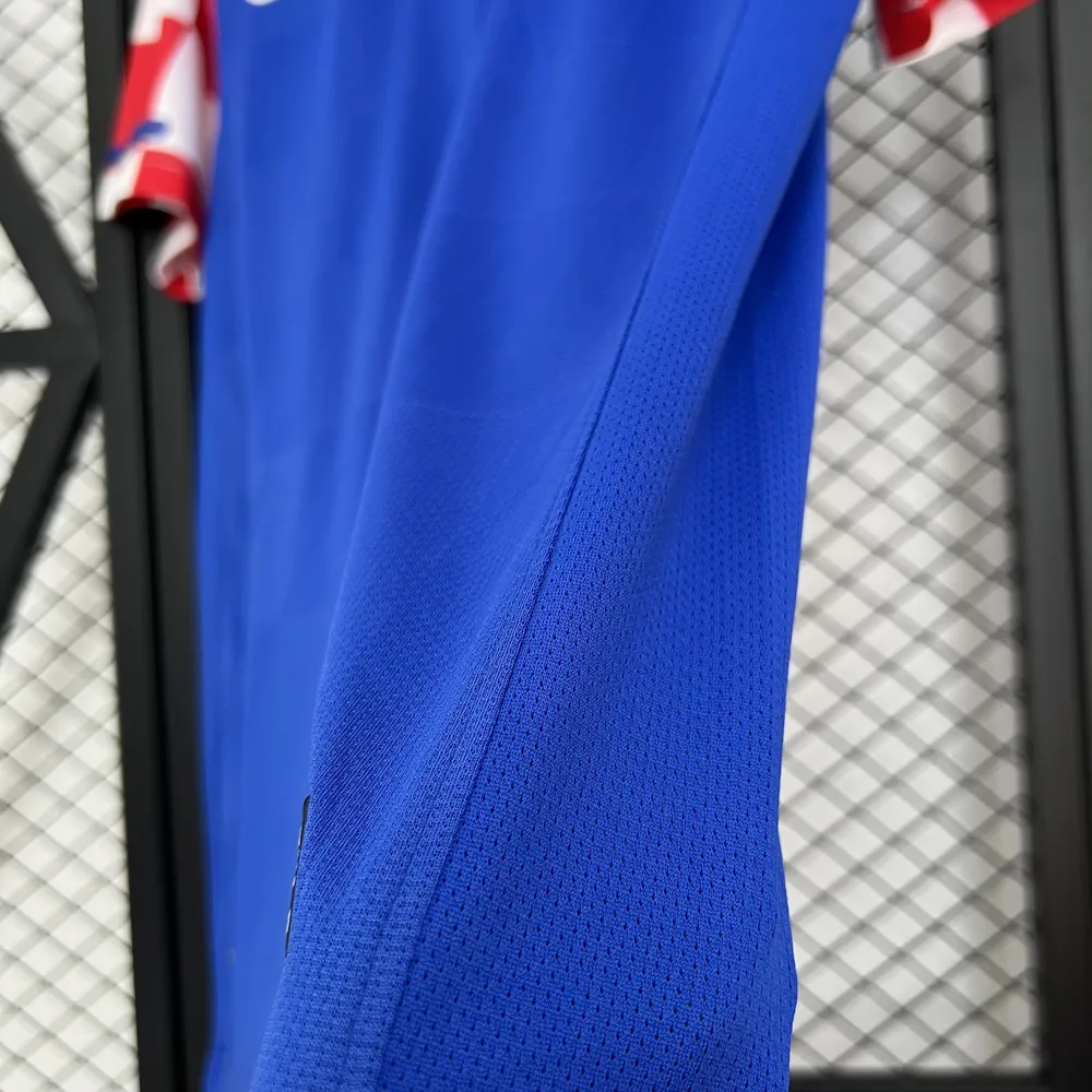 Croatia 2010 Retro Croatia National Team Away Football Shirt 2010 — 5