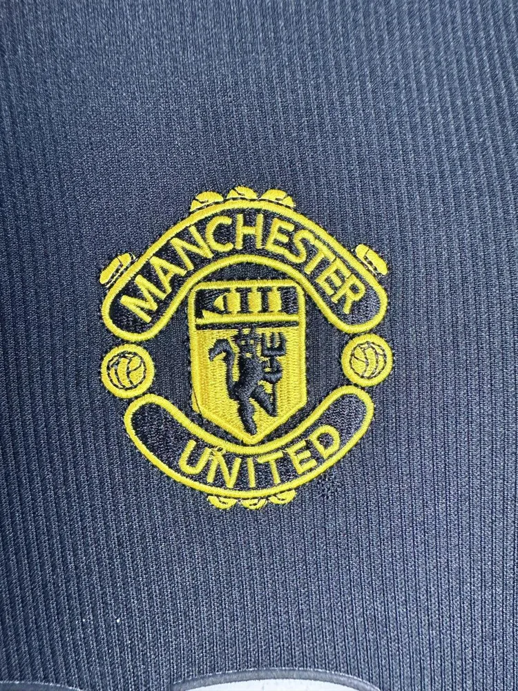 Manchester United 1998/1999 Retro Manchester United Away Football Shirt 1998/1999 — 5