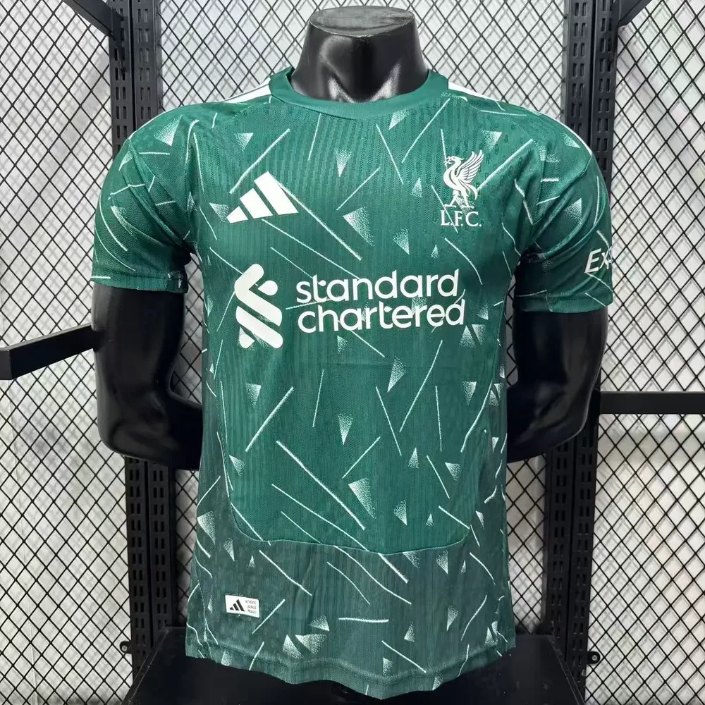 Liverpool 2026/2027 Player Version Liverpool Goalkeeper Football Jersey 2026/27