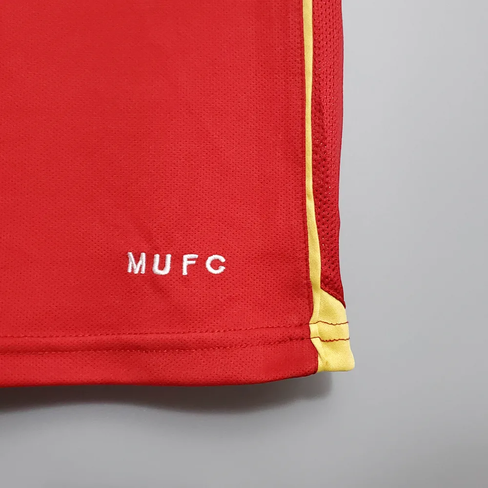 Manchester United 2006/2007 Retro Manchester United Home Football Shirt 2006/2007 — 11