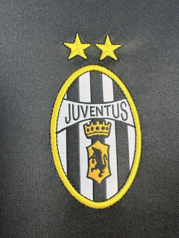 Juventus 2001-2002 Retro Juventus Away Soccer Jersey 2001/2002 — 6