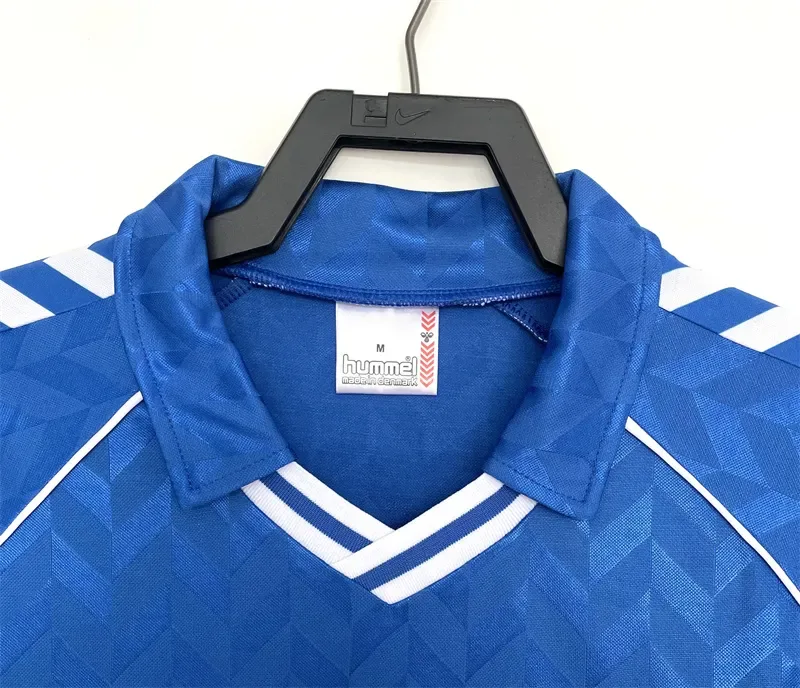 Real Madrid 1986/1987 Retro Real Madrid Away Soccer Jersey 1986/1987 — 3