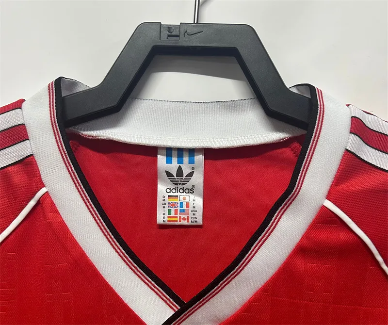 Manchester United 1988/1990 Retro Manchester United Home Football Shirt 1988/1990 — 3