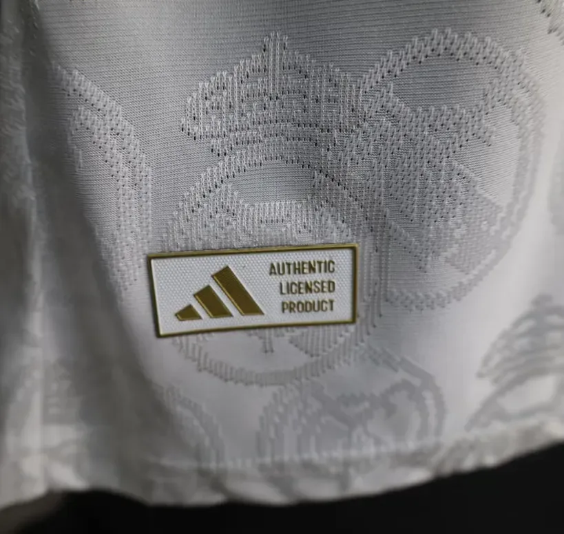 Real Madrid 2026/2027 Versión jugador Real Madrid Edición especial 04 Camiseta de fútbol 2026/27 — 7