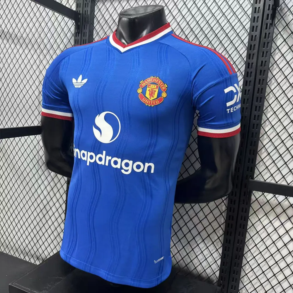 Manchester United 2026/2027 Versión jugador Manchester United Visitante Camiseta de fútbol 2026/27 — 4