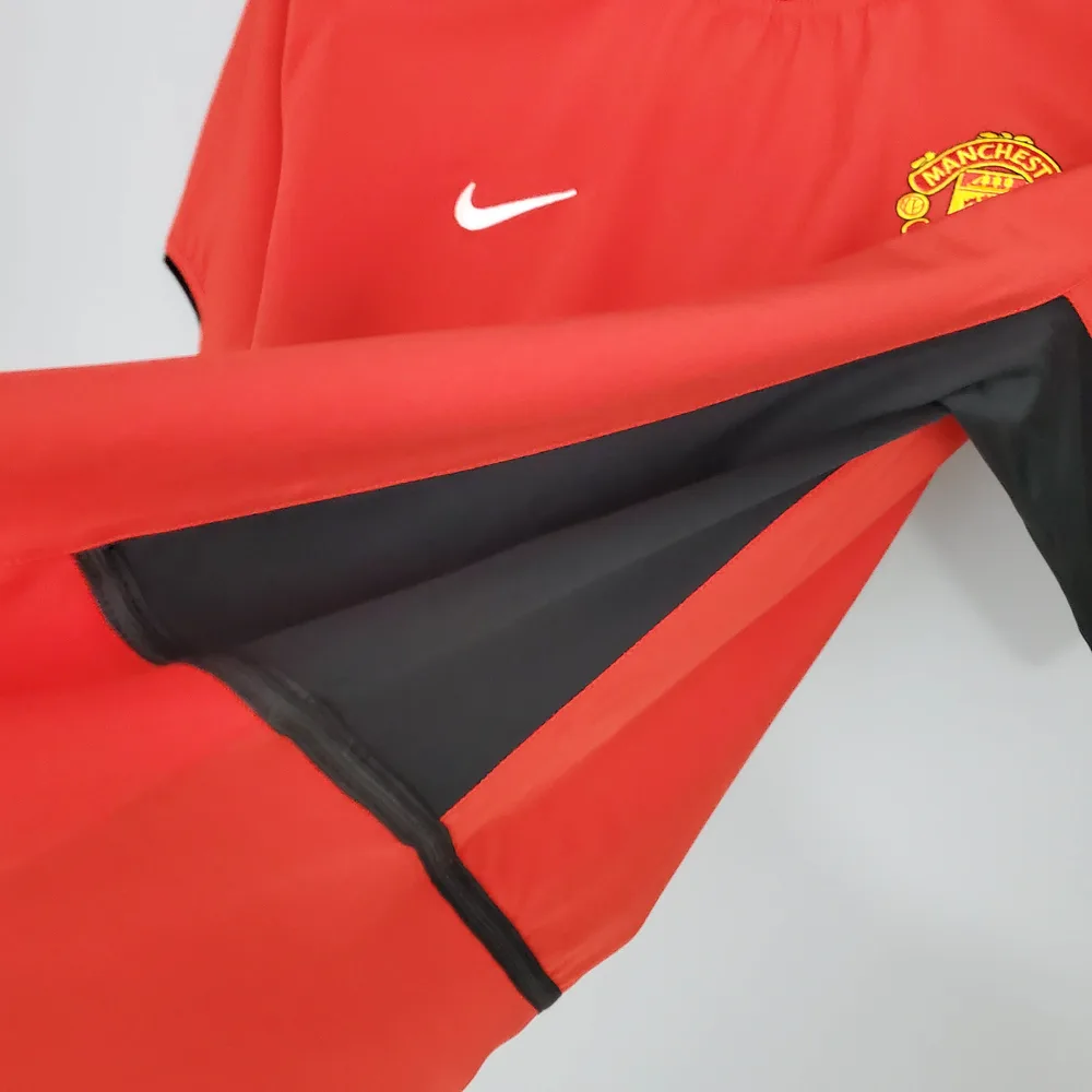 Manchester United 2002/2004 Retro Manchester United Home Football Shirt 2002/2004 — 8