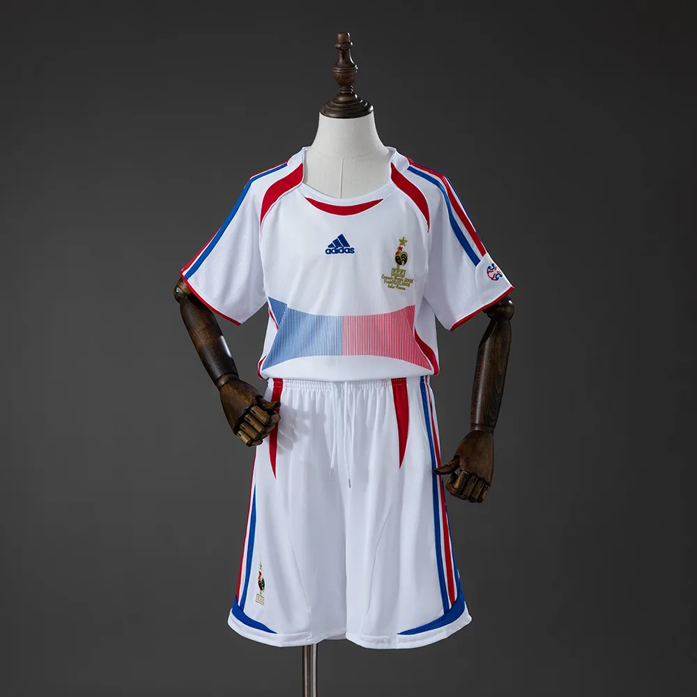 France 2006 Retro France Away Football Shirt Kids Size 2006