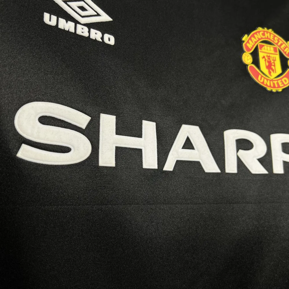 Manchester United 1998/1999 Retro Manchester United Third Away Football Shirt 1998/1999 — 7